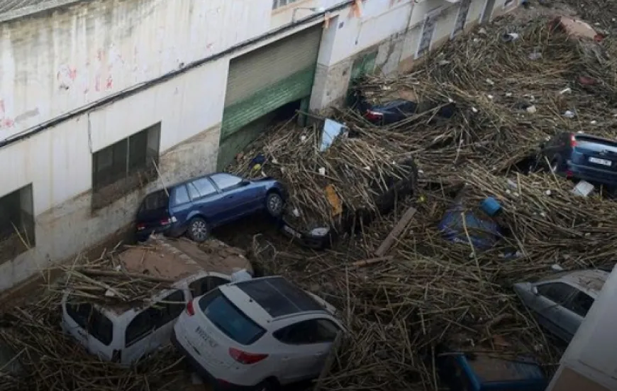 Chuvas Torrenciais Causam Tragédia na Espanha: 62 Mortos e Destruição no Sul e Leste do País