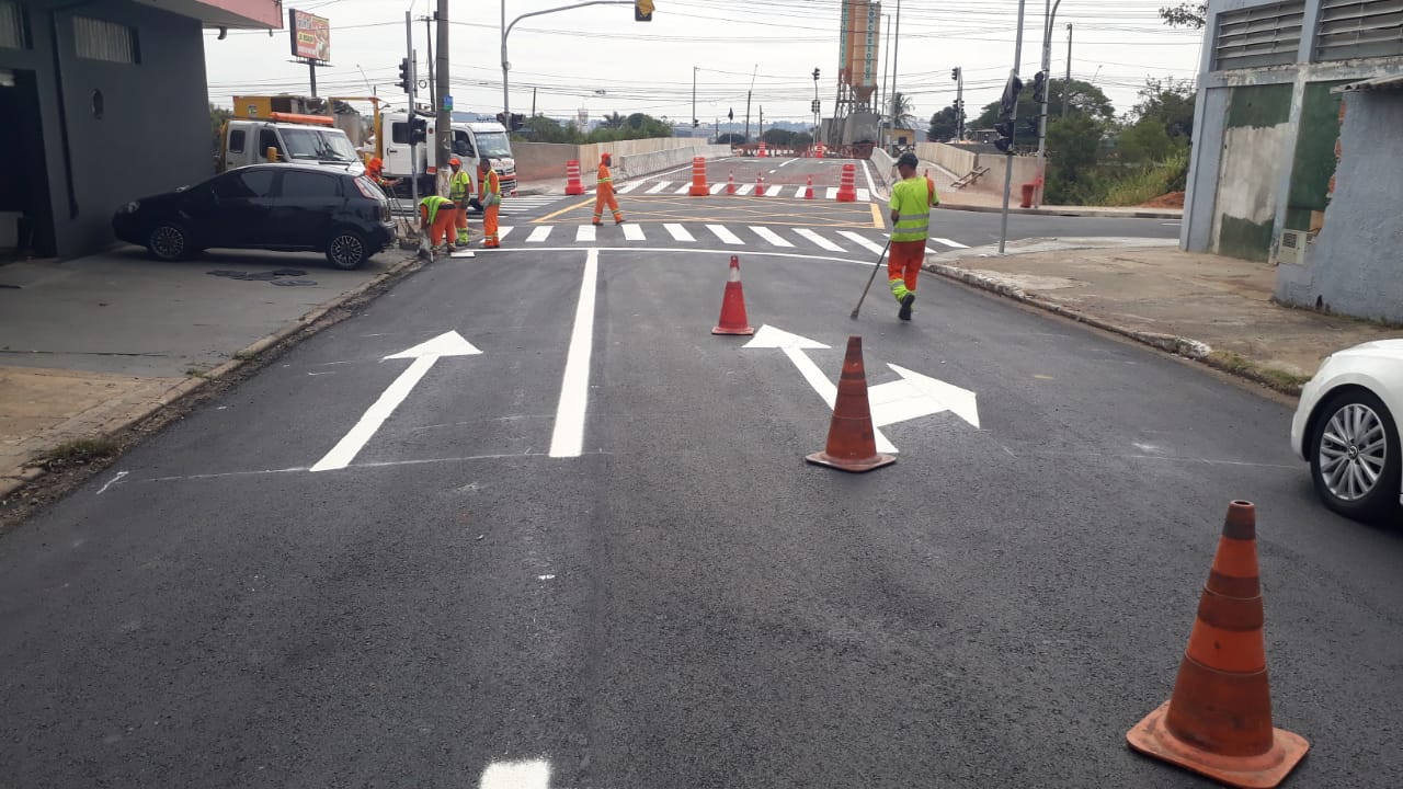 pintura-de-sinalizacao-de-solo-amplia-seguranca-viaria-em-novo-viaduto-develop-jd.-rosolem